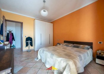 Camera da letto - Villa via Polidoro Decimo, Revello - photo 25
