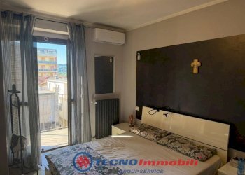 Camera da letto - Three-room apartment piazza Astengo, Settimo Torinese - photo 4