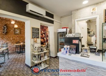 Interno non residenziale - Shop via Torino, Chivasso - photo 1