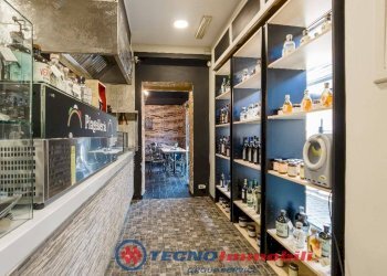 Interno non residenziale - Shop via Torino, Chivasso - photo 4