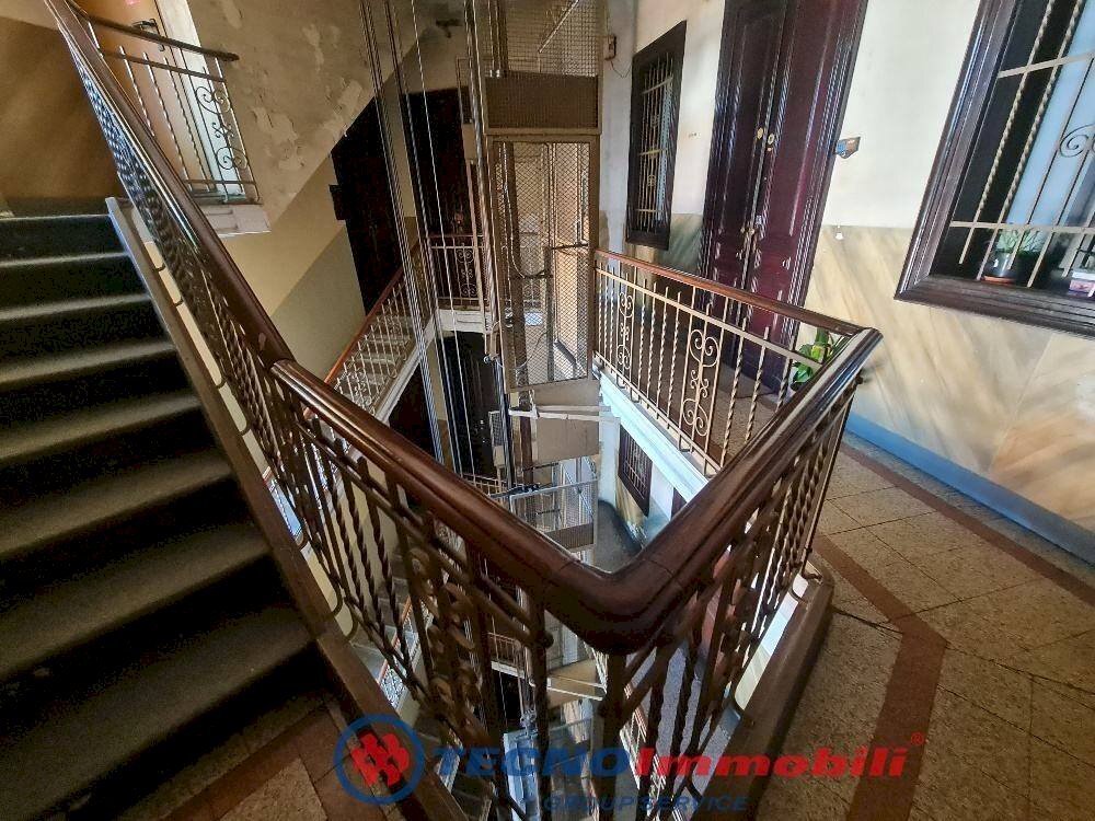 Scala - Four-room apartment corso Giulio Cesare, Torino (neighborhood Aurora) - photo 2