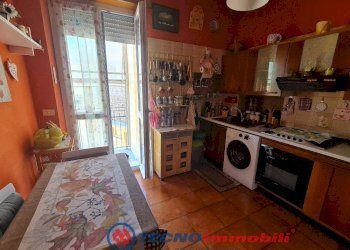 Cucina - Four-room apartment corso Giulio Cesare, Torino (neighborhood Aurora) - photo 4