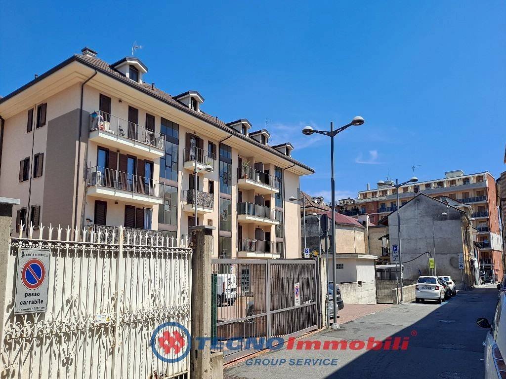 Facciata - Garage - Autosilos - Parcheggio via Garibaldi, Settimo Torinese - foto 1
