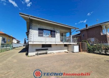 Facciata - Villa Localita` Rossignoli, Ciriè - photo 1