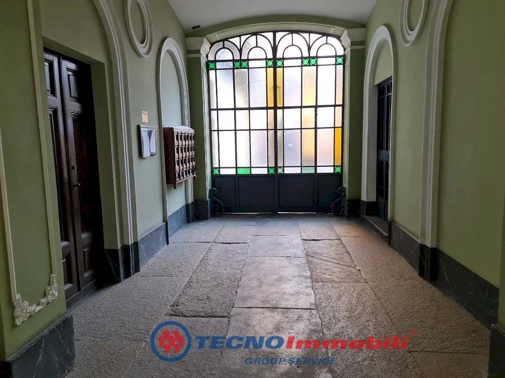 Interno palazzo - Two-room apartment via Verdi, Torino (neighborhood Centro) - photo 2