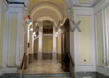 Ricezione / Lobby - Apartment Via Cesare Rosaroll
 
24, Napoli - photo 4
