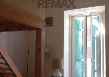 Scale - Apartment Via Cesare Rosaroll
 
24, Napoli - photo 16