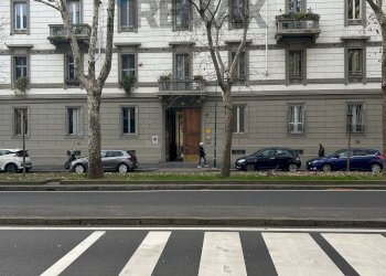 Edificio all\'aperto - Cantina / Solaio VIALE CRISPI
3, Milano - foto 9