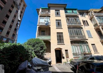 Facciata - Trilocale via Arquata, 13/18, Torino (zona Crocetta) - foto 2