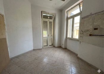 Cucina - Trilocale via Arquata, 13/18, Torino (zona Crocetta) - foto 11