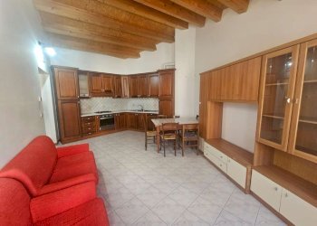 img-20260618-wa0003 - Three-room apartment Agugliano - photo 6