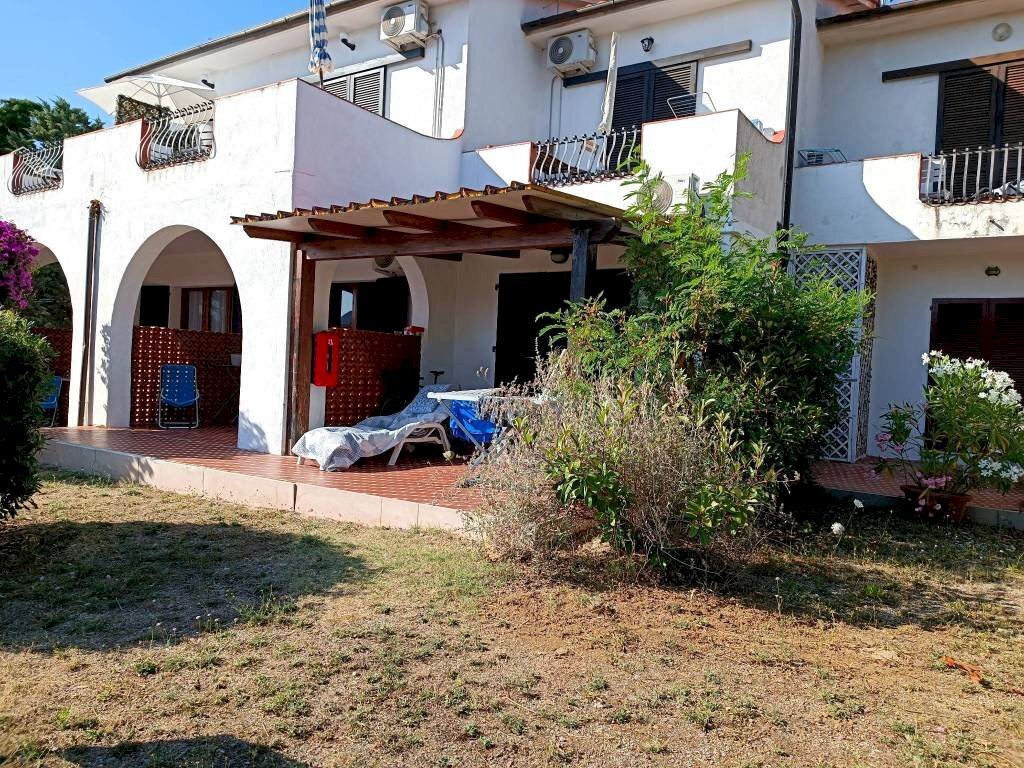 Facciata - Bilocale strada Provinciale Valdona Lacona Marina di Campo, 234, Capoliveri - foto 2