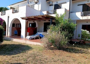 Facciata - Bilocale strada Provinciale Valdona Lacona Marina di Campo, 234, Capoliveri - foto 2