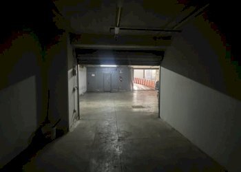Foto 2 - Box VIA SAVERIO LIOCE
57-61-63, Bari - photo 2