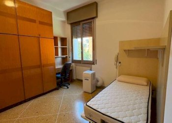 Camera da letto - Trilocale via Angelo Venturoli, 26, Bologna (zona Massarenti) - foto 11