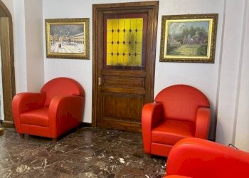 Ufficio - Hotel via Giuseppe Francesco Medail, 57, Bardonecchia - foto 4