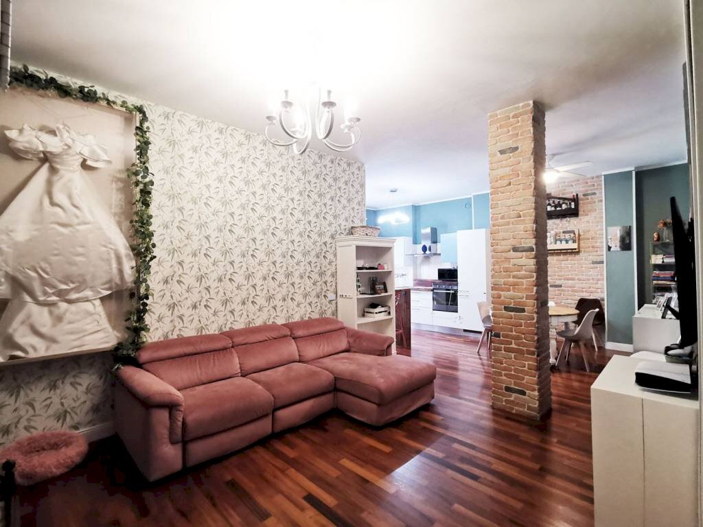 Salone - Four-room apartment via Arduino Iseppon, 2, Venaria Reale - photo 3