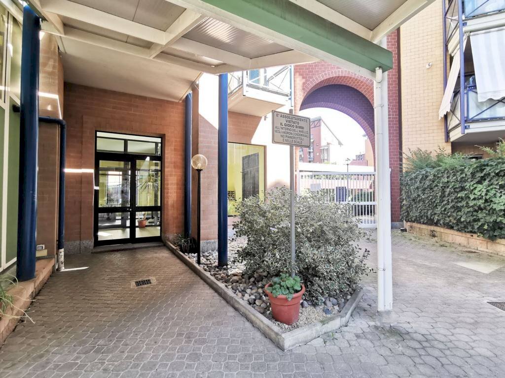 Interno palazzo - Quadrilocale corso Ottone Rosai, 38, Torino (zona Borgo Vittoria) - foto 2