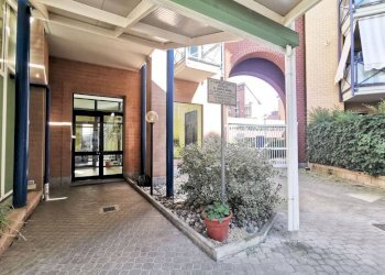 Interno palazzo - Quadrilocale corso Ottone Rosai, 38, Torino (zona Borgo Vittoria) - foto 2