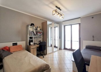 Camera da letto - Quadrilocale corso Ottone Rosai, 38, Torino (zona Borgo Vittoria) - foto 34