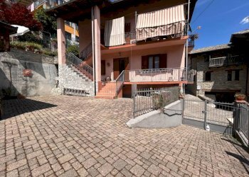 Facciata - Appartamento via Fontana, 20, Roccaforte Mondovì - foto 6