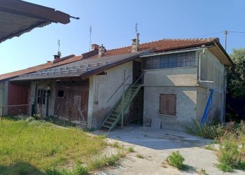 Facciata - Rustico via Luigi Einaudi, 34, San Secondo di Pinerolo - foto 16
