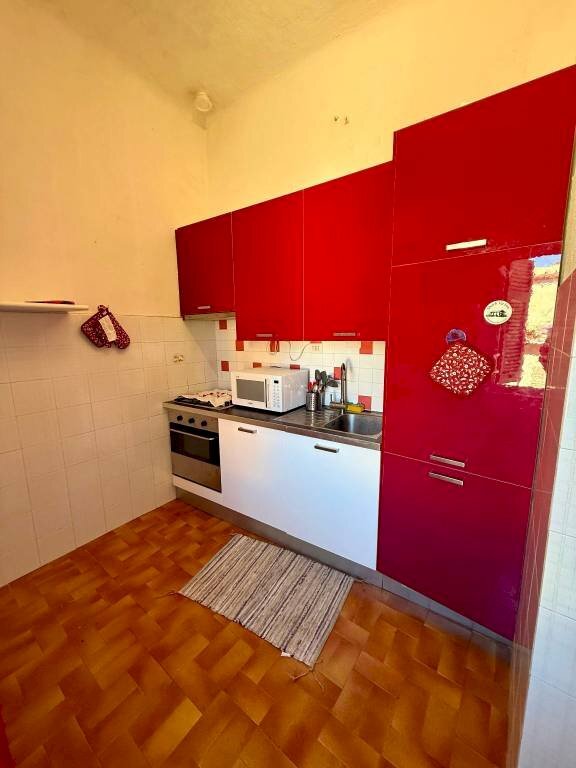 Cucina - Bilocale via Federico Confalonieri, 3, Genova (zona Sestri Ponente) - foto 2