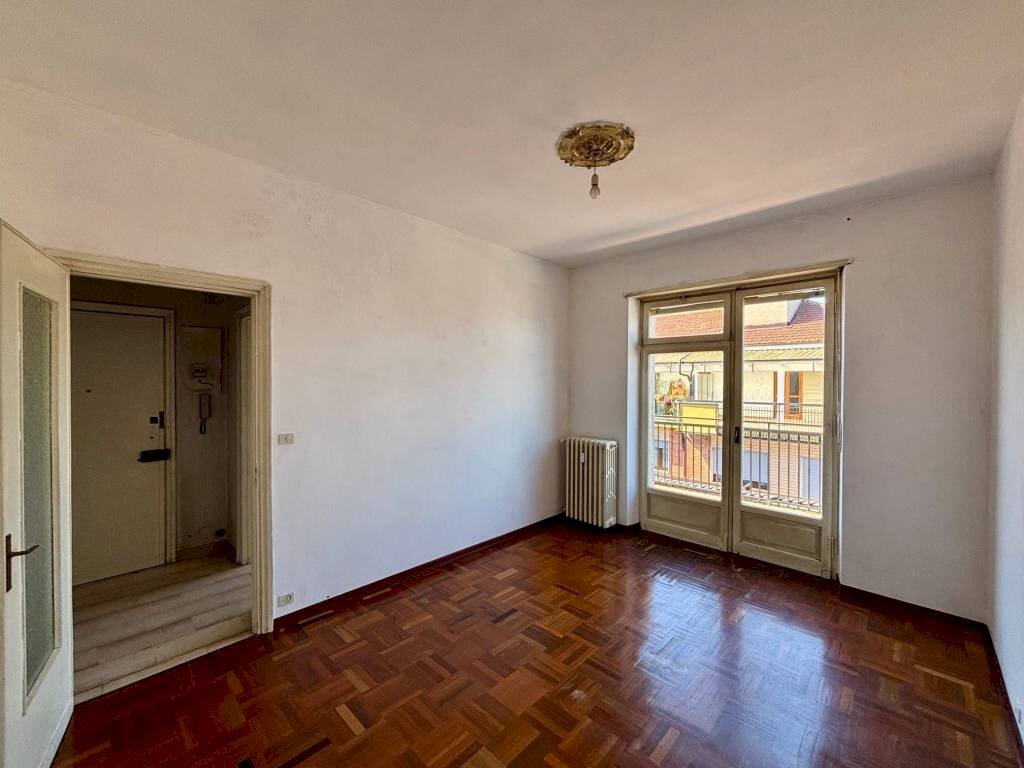 Camera da letto - Three-room apartment via Sanfrè, 16, Carmagnola - photo 2