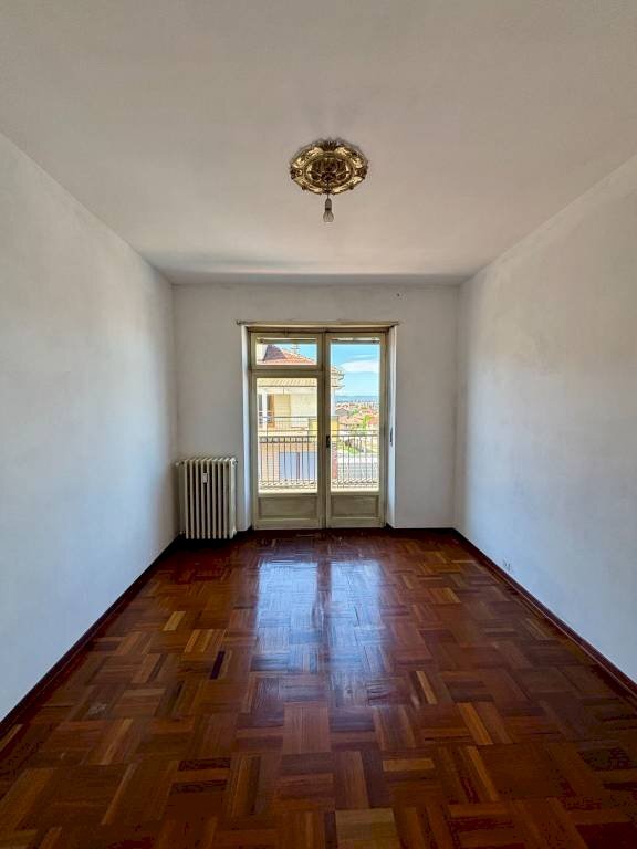 Camera da letto - Three-room apartment via Sanfrè, 16, Carmagnola - photo 3