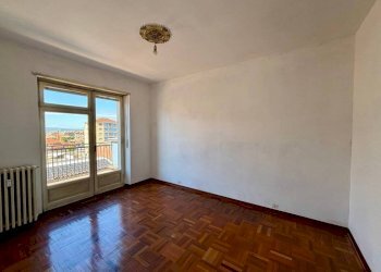 Camera da letto - Three-room apartment via Sanfrè, 16, Carmagnola - photo 1