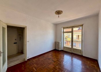 Camera da letto - Three-room apartment via Sanfrè, 16, Carmagnola - photo 2