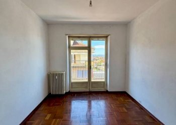 Camera da letto - Three-room apartment via Sanfrè, 16, Carmagnola - photo 3