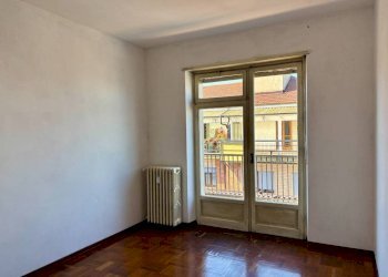 Camera da letto - Three-room apartment via Sanfrè, 16, Carmagnola - photo 6