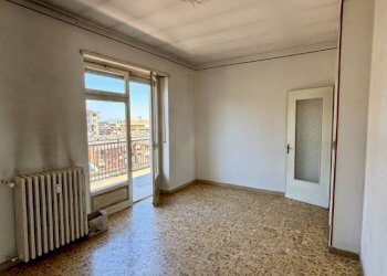 Camera da letto - Three-room apartment via Sanfrè, 16, Carmagnola - photo 7