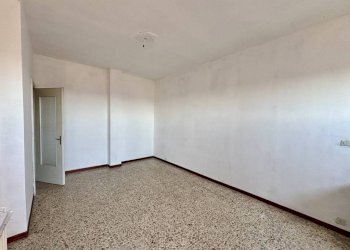 Soggiorno - Three-room apartment via Sanfrè, 16, Carmagnola - photo 15
