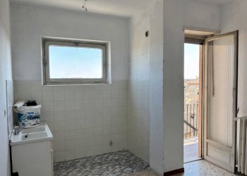 Soggiorno - Three-room apartment via Sanfrè, 16, Carmagnola - photo 16