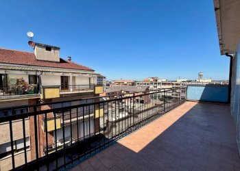 Terrazzo - Three-room apartment via Sanfrè, 16, Carmagnola - photo 23