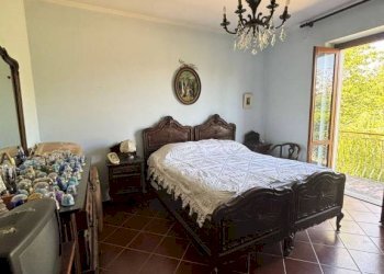 Camera da letto - Villa via Cortiglione, Vinchio - photo 34