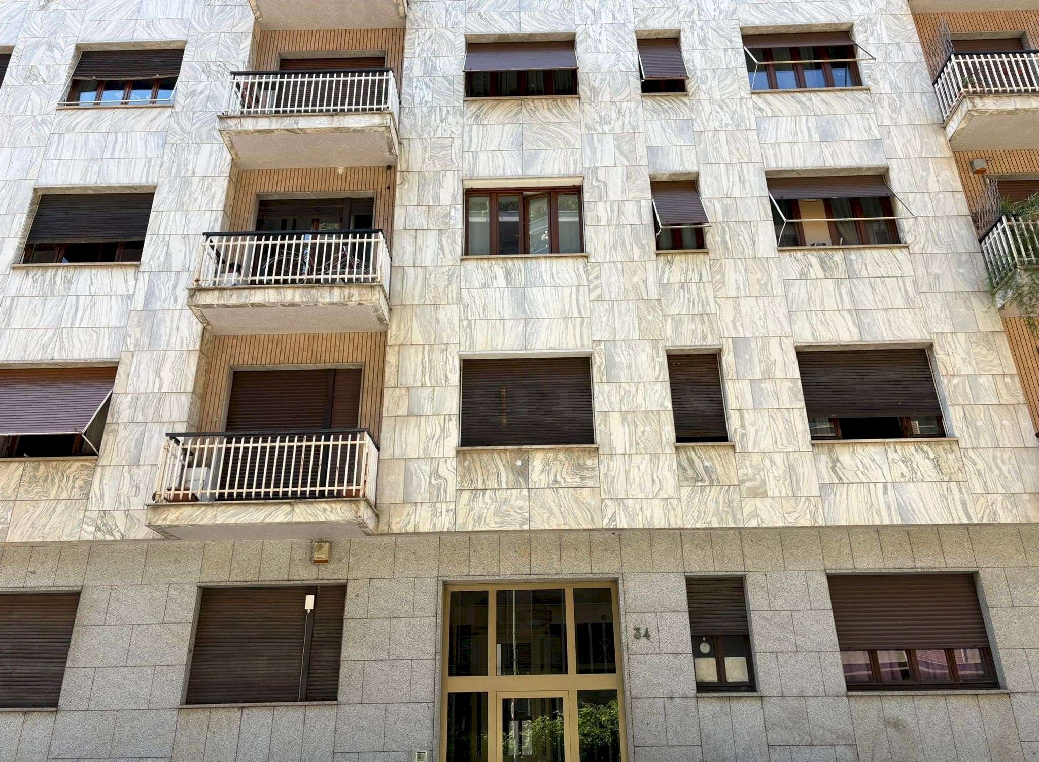 facciata - Appartamento via Ormea, 34, Torino (zona San Salvario) - foto 2