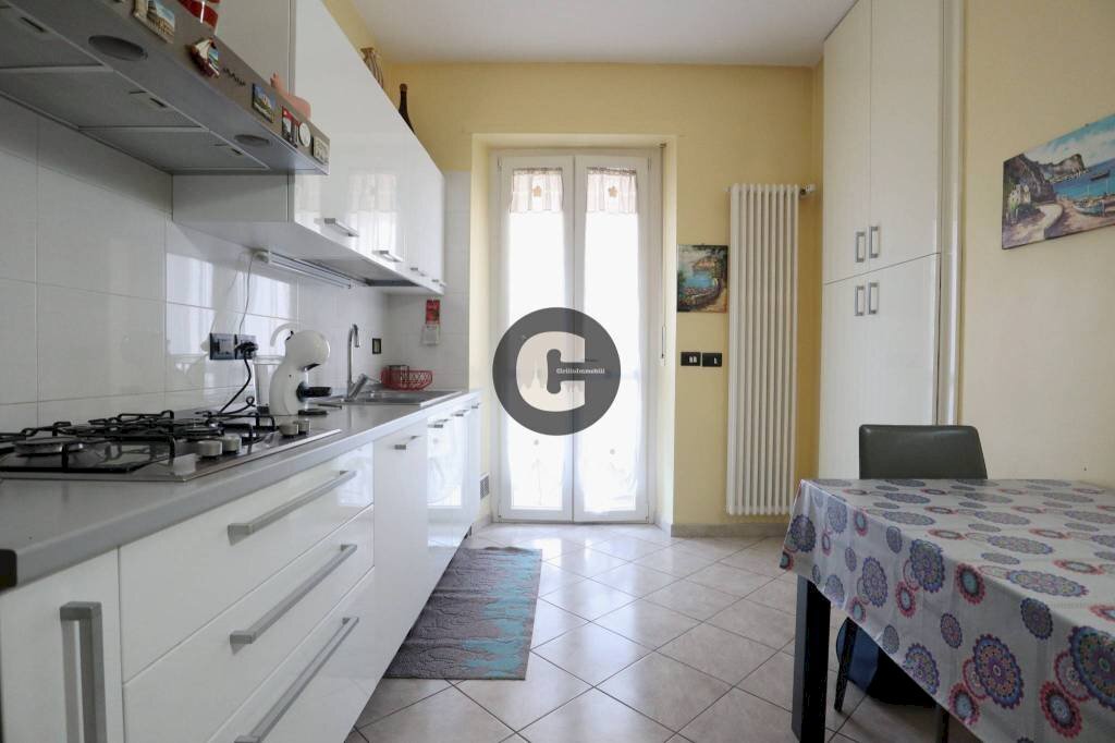 Cucina - Trilocale via Breglio, 120, Torino (zona Borgo Vittoria) - foto 1