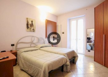 Camera da letto - Trilocale via Breglio, 120, Torino (zona Borgo Vittoria) - foto 12