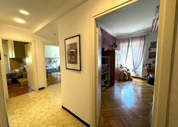 Disimpegno - Appartamento viale Ammiraglio Giorgio des Geneys, 18, Genova (zona Quarto) - foto 13