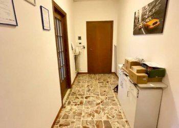 Corridoio - Trilocale frazione San Chiaffredo, Busca - foto 13