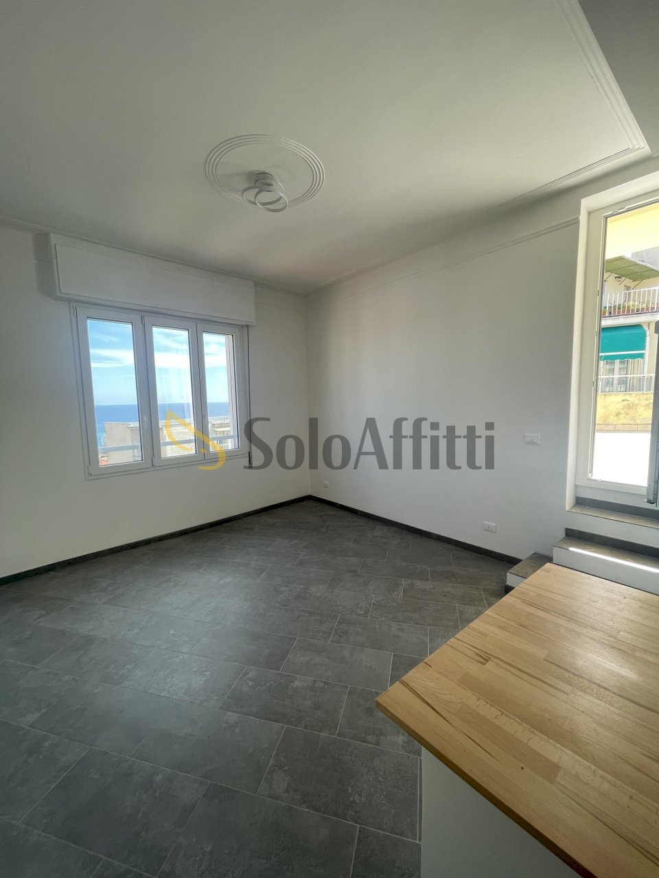 Soggiorno e angolo cottura - Four-room apartment Via Padre Semeria 37, Sanremo - photo 2