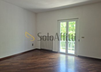 Sala - Four-room apartment Via del Greco, Pescara - photo 1