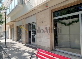 Foto Via Nino Bixio 3 - Commercial Premises Falconara Marittima - photo 3