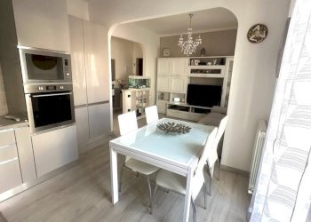 T2672 - Three-room apartment Via Bent. Amilcare Nuvolone 19, Taggia - photo 1