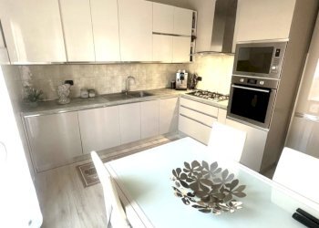 T2674 - Three-room apartment Via Bent. Amilcare Nuvolone 19, Taggia - photo 4