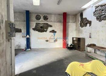 IMG_7259 - Magazzino Via Crocello 8, Massa - foto 3