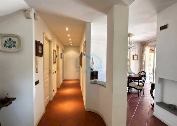 corridoio pianoterra - Villa Viale Vittorio Veneto 35, Imperia - photo 8